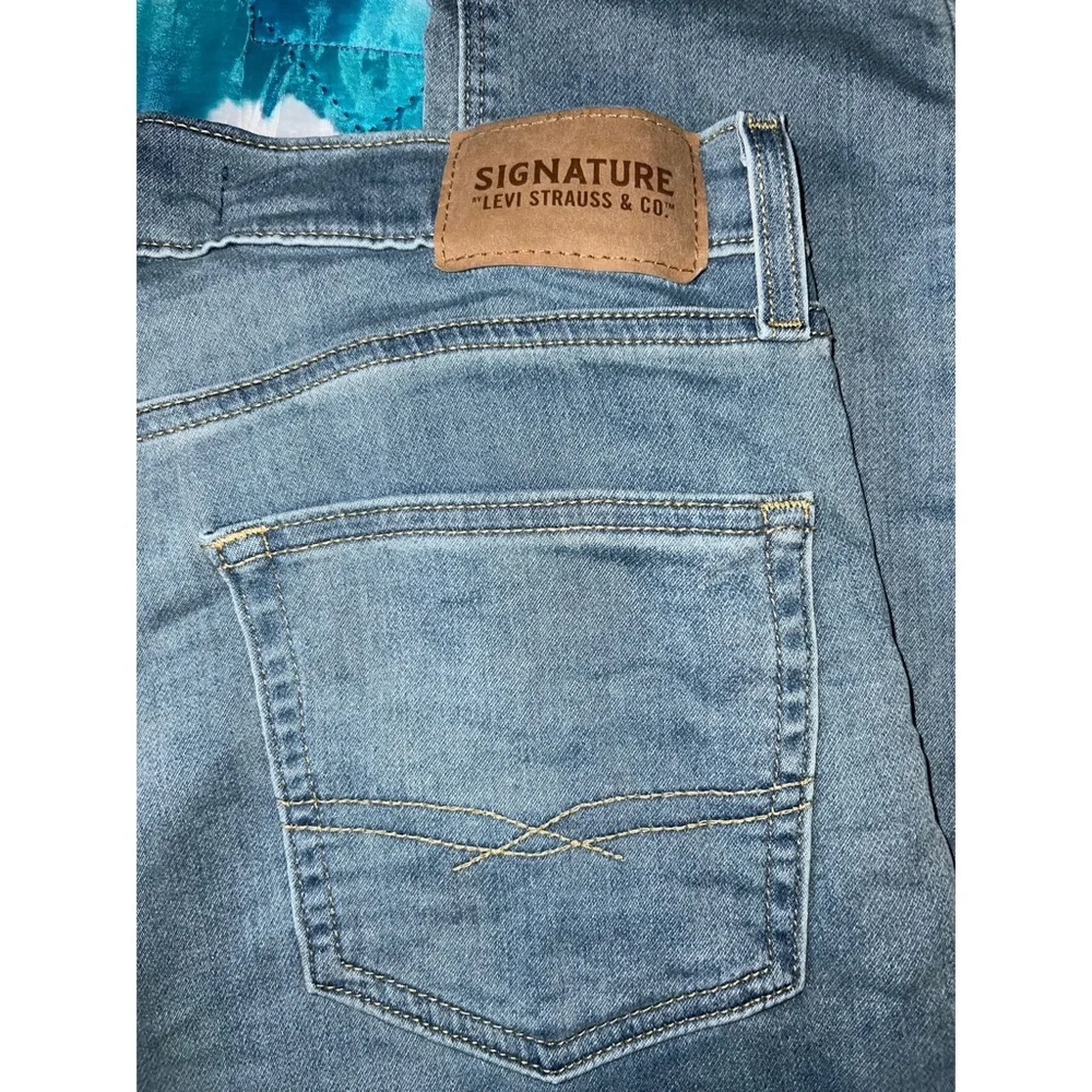 Levi Signature Style Jeans - Picture 5 of 5